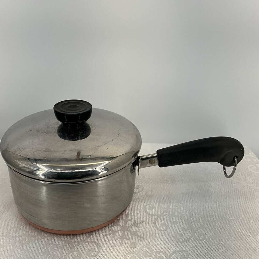 Revere Ware 1.5 Qt‎ Copper Bottom Saucepan With Lid